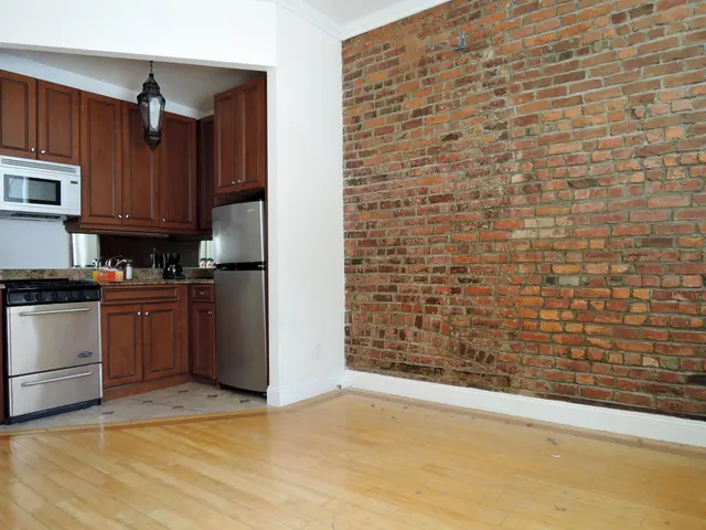 44 9th Avenue