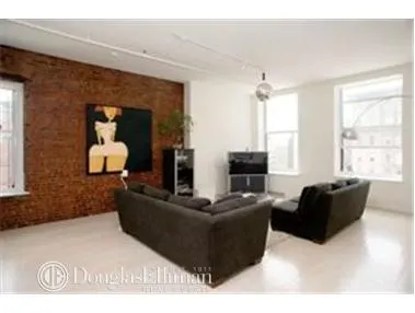 7 Bond Street