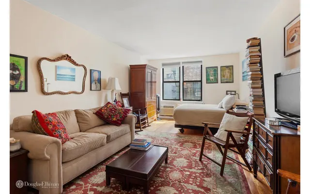 150 East 27th Street