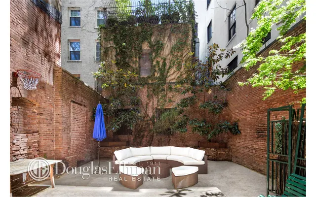 324 Pearl Street