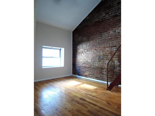 44 9th Avenue