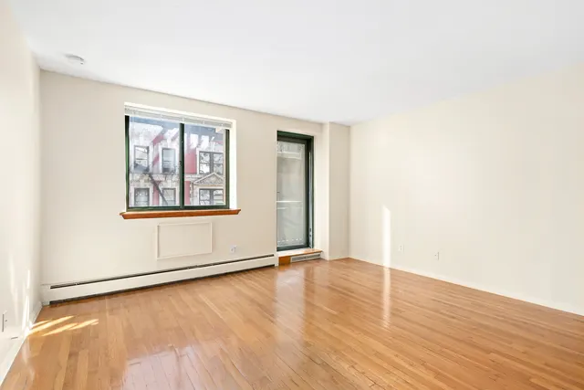 325 West 51st Street