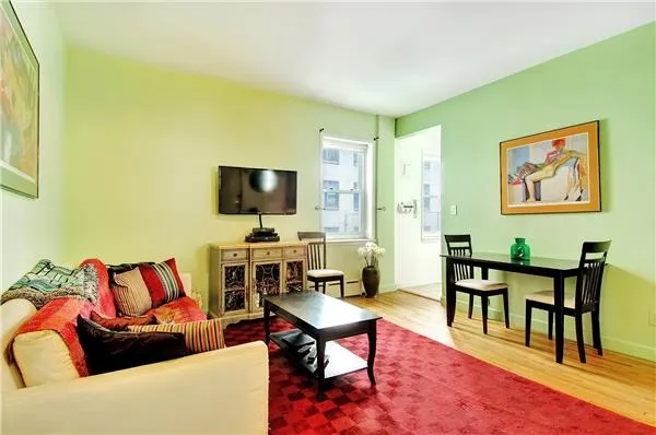 207 East 21st Street