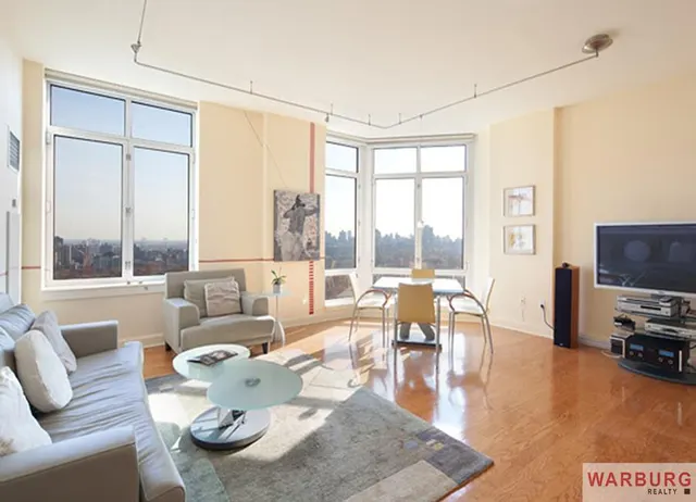 455 Central Park West
