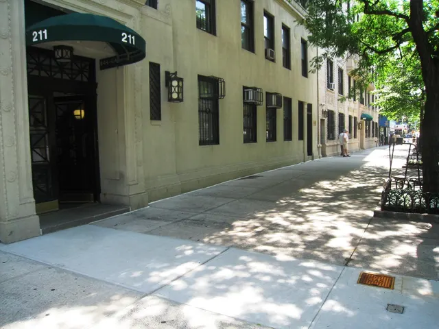 211 West 106th Street
