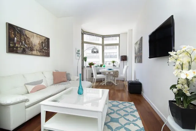 121 East 23rd Street