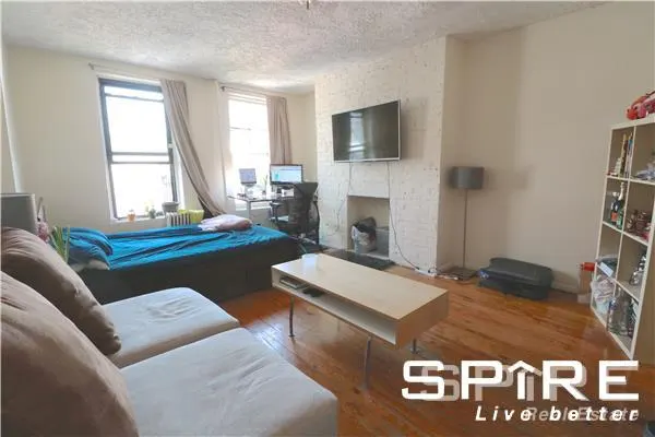 457 West 50th Street