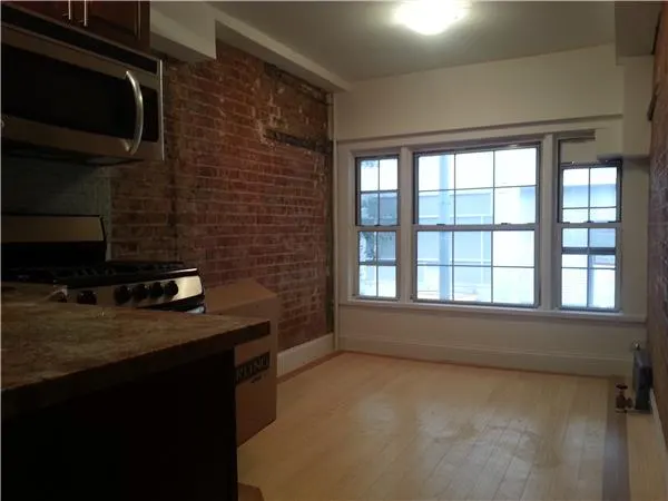44 9th Avenue