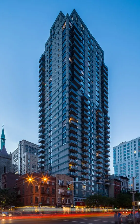 Instrata Gramercy