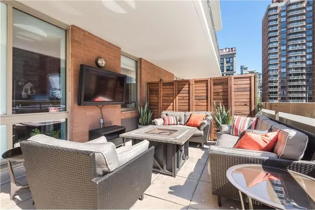 121 East 23rd Street