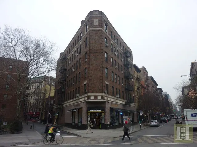 1 Minetta Street