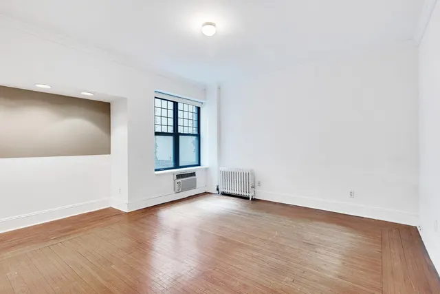 370 Central Park West