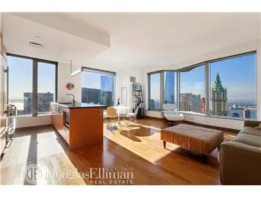 8 Spruce Street