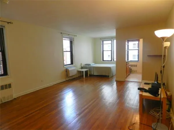 100 West Twelfth Street