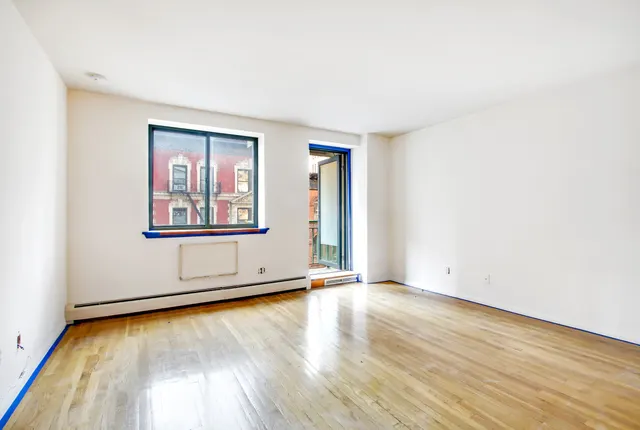 325 West 51st Street