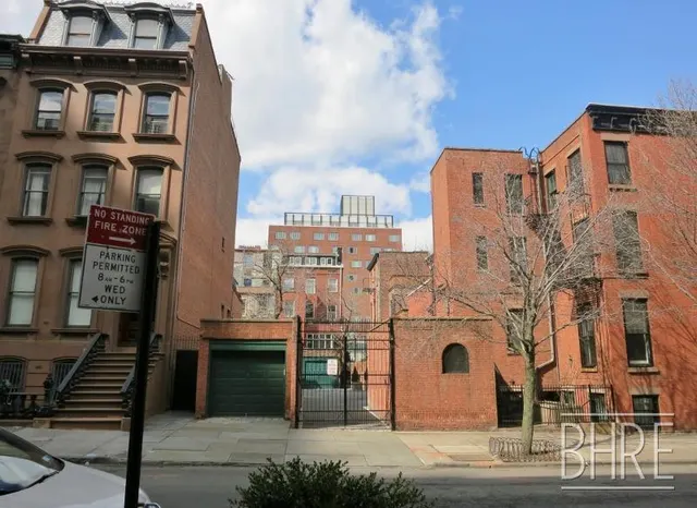 87 Hicks Street