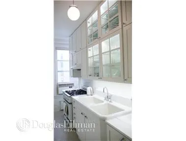 200 West 54th Street