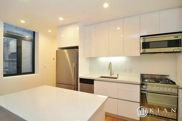 148 East 24th Street