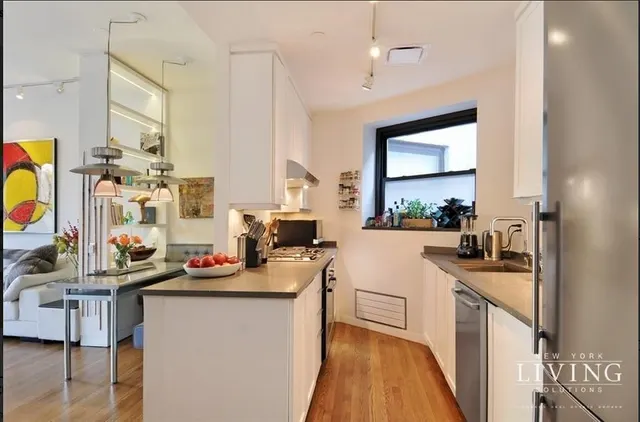 422 West 20th Street