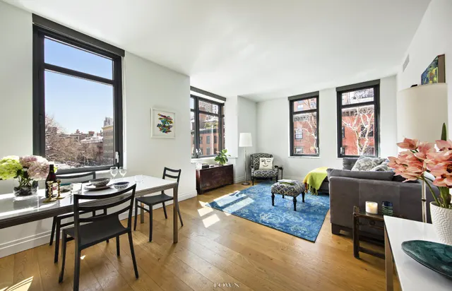 455 West 20th Street