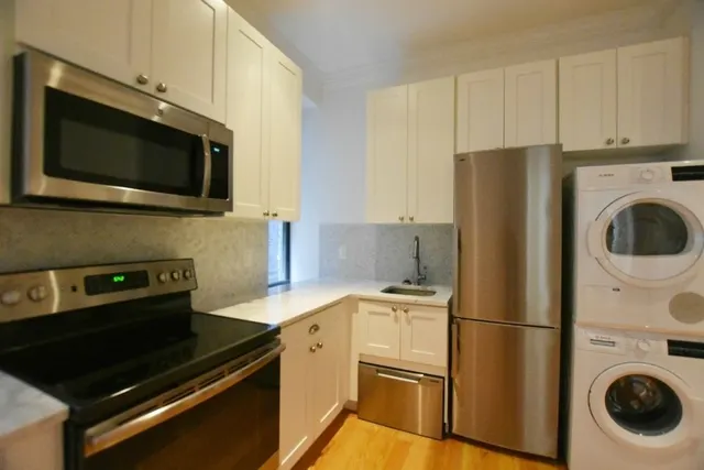 242 West 109th Street