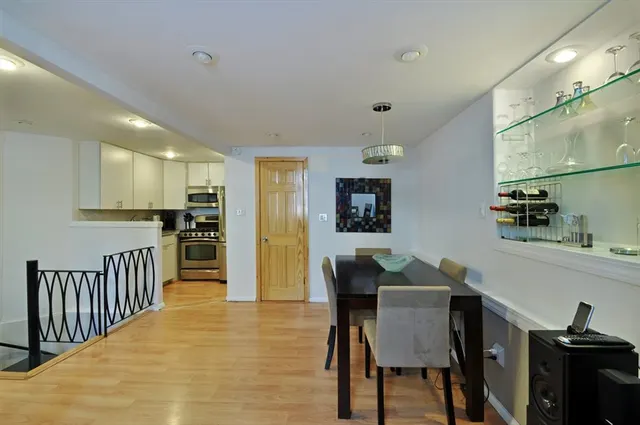 4 Lexington Avenue