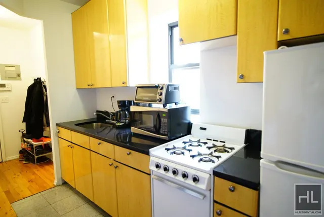 407 West 51 Street