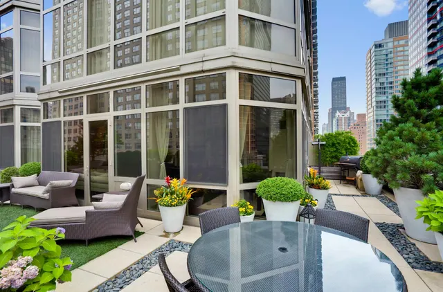 300 East 55th Street