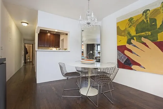 433 West 24th Street