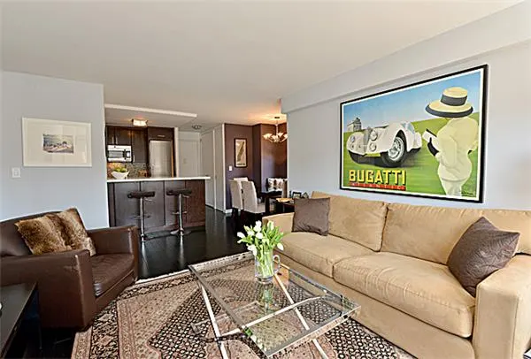 69 W 9TH Street