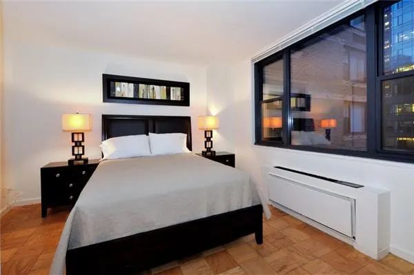 245 East 40 Street