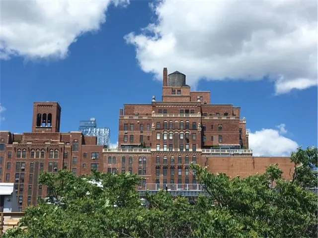 403 West 21st Street