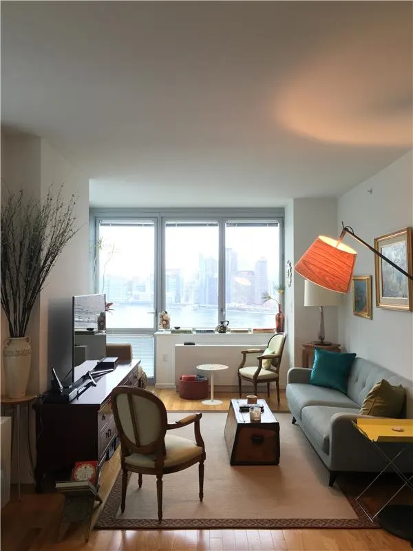 45-40 Center Boulevard