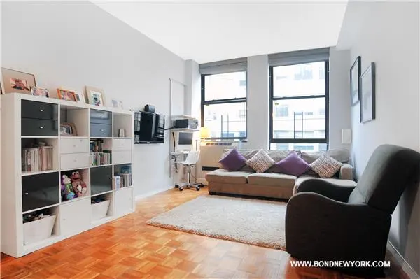 35 East 10th Street