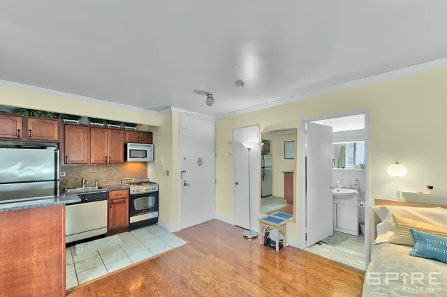 157 East 32nd Street