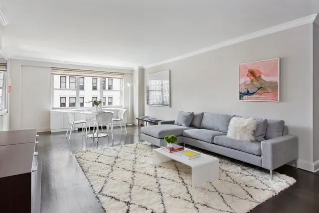 69 5th Avenue