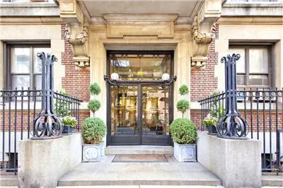 139 East 30th Street