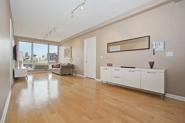 13-11 Jackson Avenue