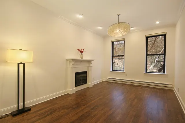 433 West 24th Street