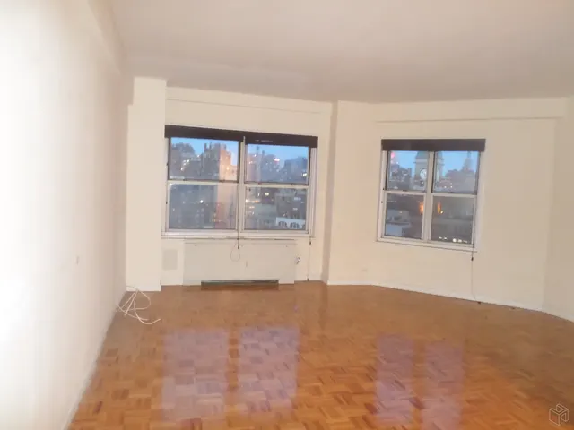 33 Greenwich Avenue