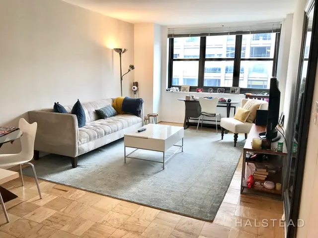 200 East 72nd Street
