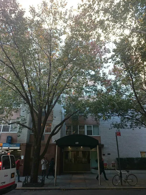 69 W 9TH Street