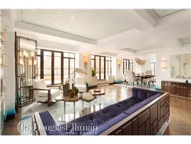 130 W 12TH Street