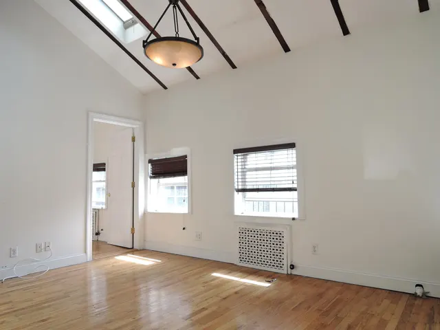 44 9th Avenue