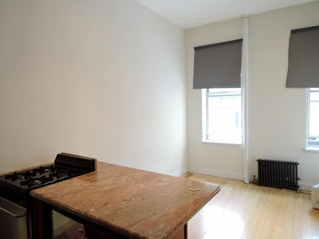 44 9th Avenue