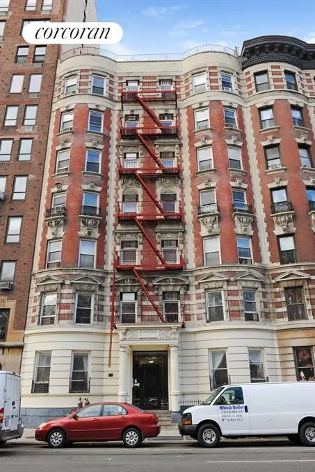 446 Central Park West