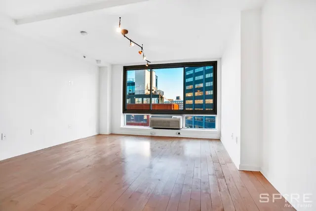 13-11 Jackson Avenue