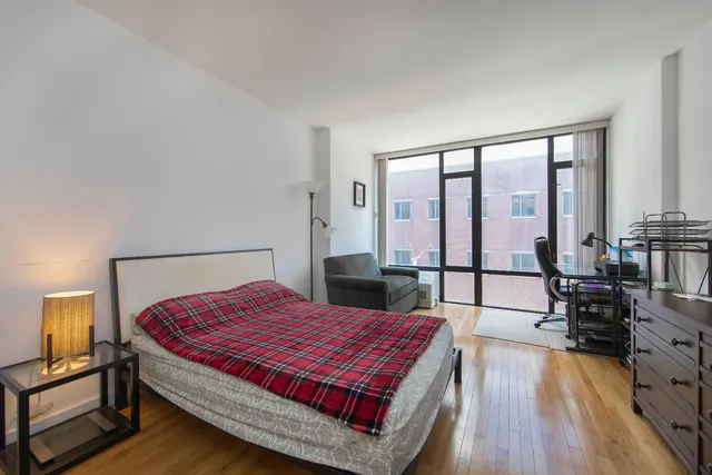 148 East 24th Street