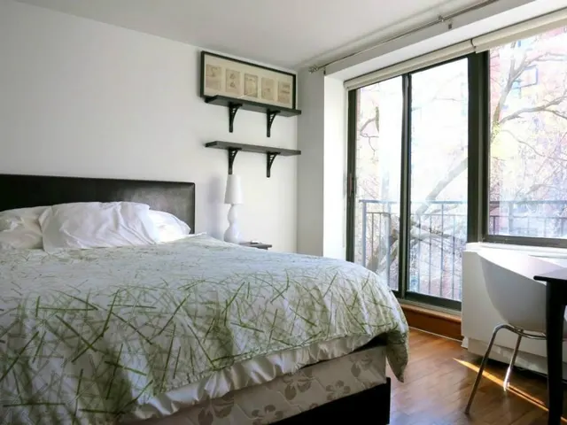 306 Mott Street