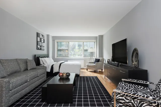 211 East 53rd Street
